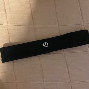 Lululemon black headband